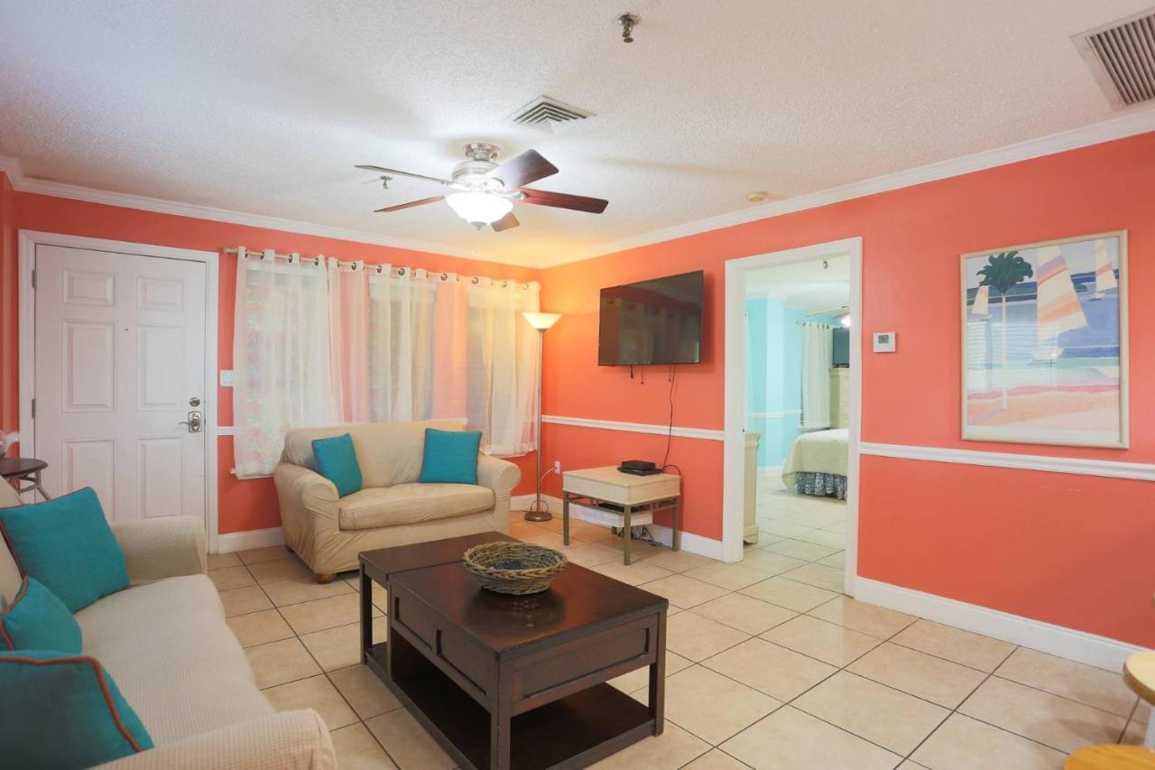 100 - Las Brisas St. Pete Beach Exterior photo