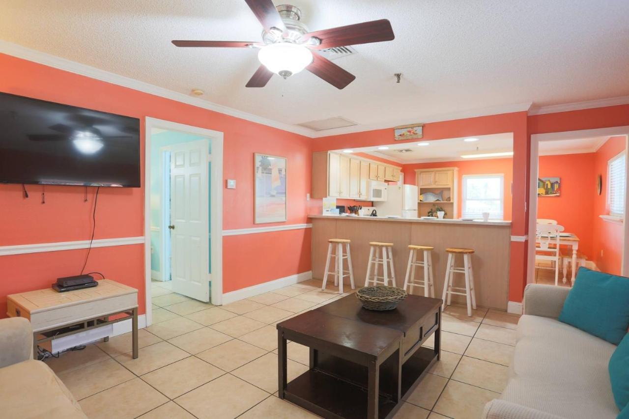 100 - Las Brisas St. Pete Beach Exterior photo