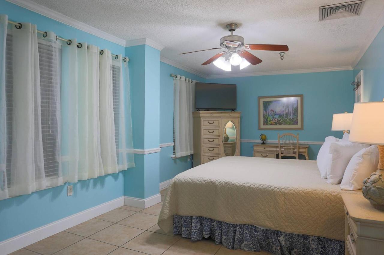 100 - Las Brisas St. Pete Beach Exterior photo